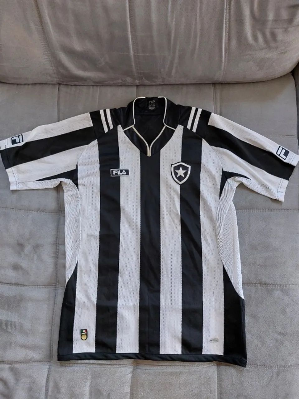Camisa do Botafogo Fila em ótimo estado